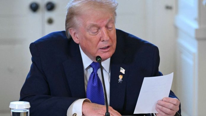 Trump Handed Secret Note During Meeting - Then All Hell Breaks Loose