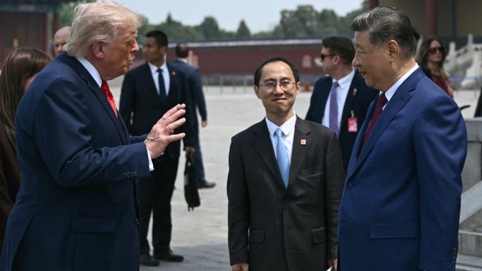 Right In Front Of You' - Trump Stares Down Xi, Stuns Room With Bombshell