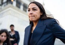 âThe lack of respect was palpableâ: AOC left red-faced over crowdâs humiliating reaction to speech âThe lack of respect was palpableâ: AOC left red-faced over crowdâs humiliating reaction to speech